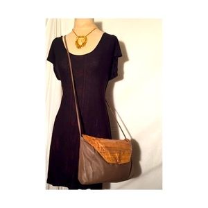 VINTAGE ELL SKIN 💋 LEATHER 🐾CROSS BODY PURSE💋